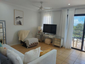 Dream stay on the Strand, one bedroom apartment on the third floor